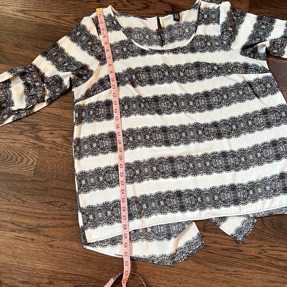 Torrid Long sleeve blouse - Picture 7 of 10